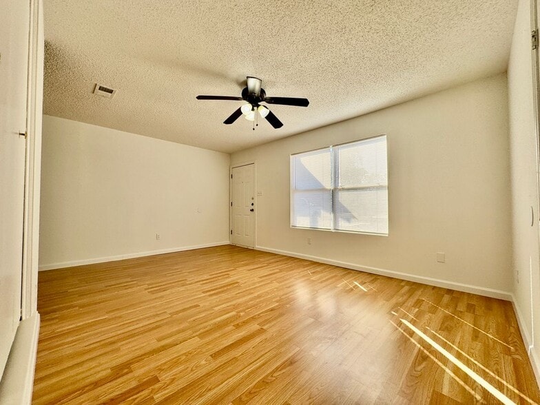 Building Photo - 306 Edmond St