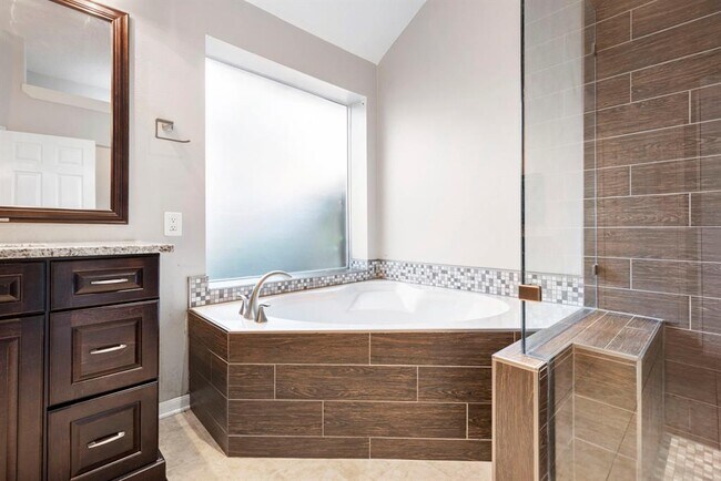 Building Photo - 62 S Dreamweaver Cir