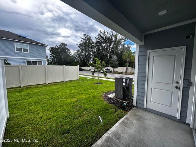 Building Photo - 379 Annies Pl
