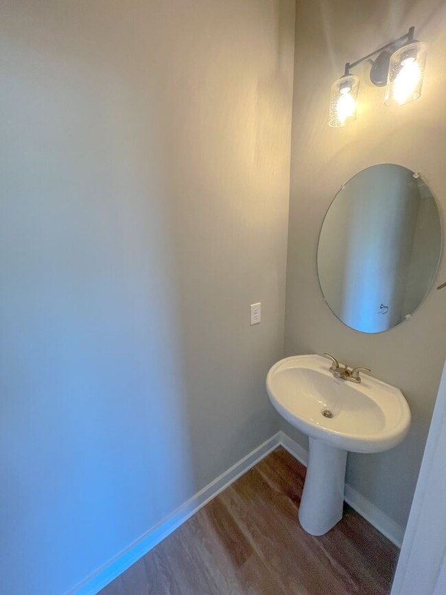 Building Photo - Brand New Home