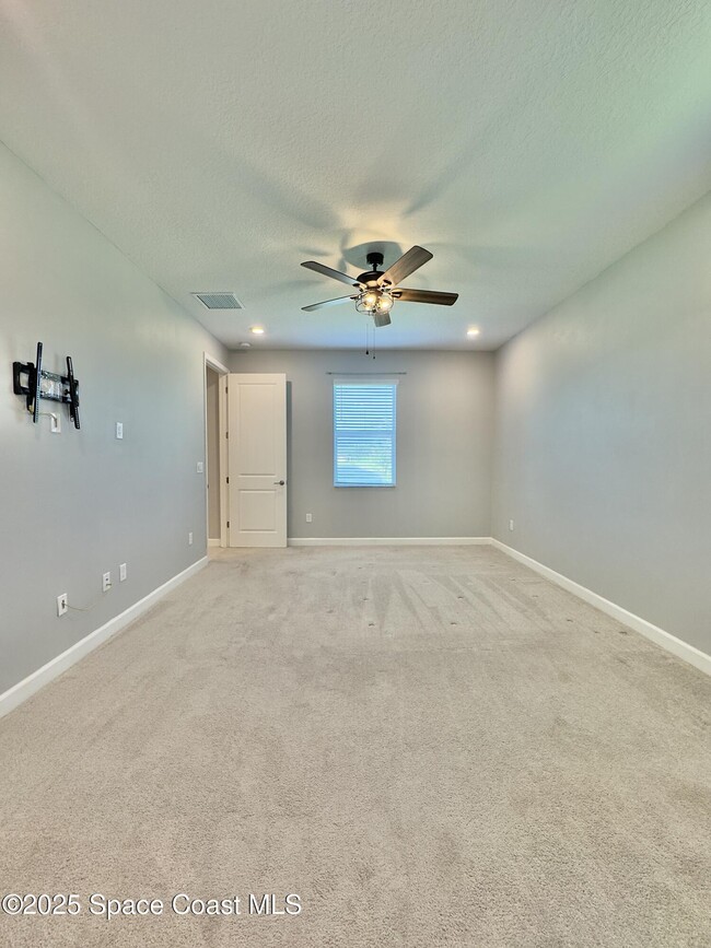 Building Photo - 687 Veridian Cir NW