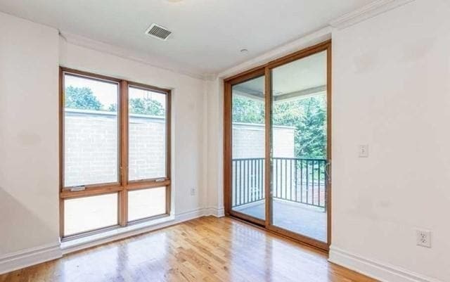 Building Photo - 17 Meadow Rd