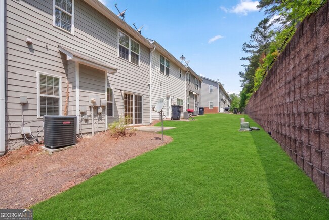 Building Photo - 3194 Cedar Glade Ln NE
