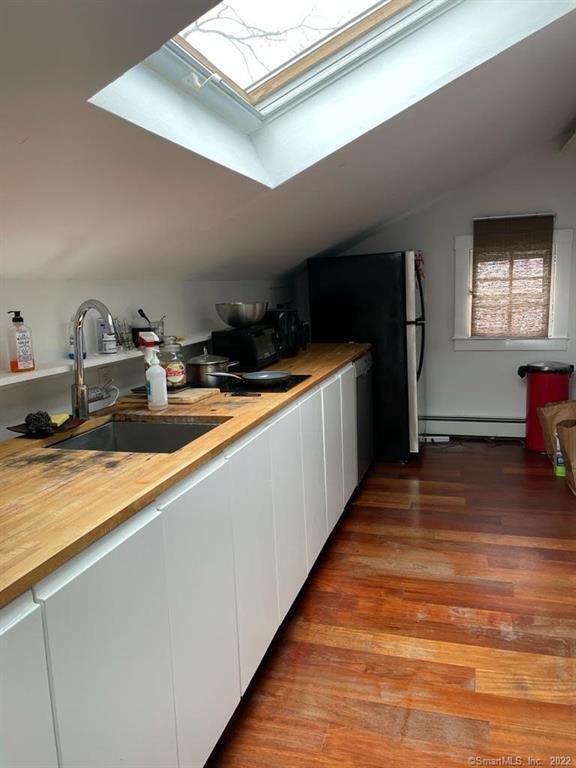 Building Photo - 92 William St