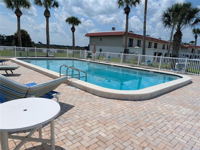 Building Photo - 34 N Ocean Palm Villas