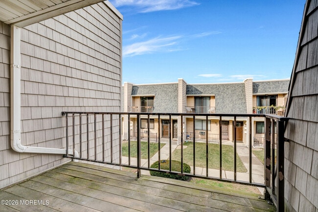 Building Photo - 720 Ocean Ave N