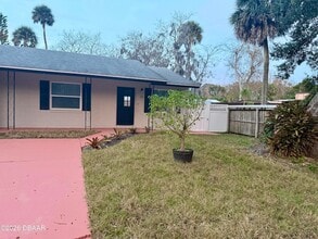 Building Photo - 139 Highland Ave