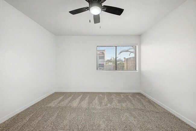 Building Photo - 16624 E Palisades Blvd