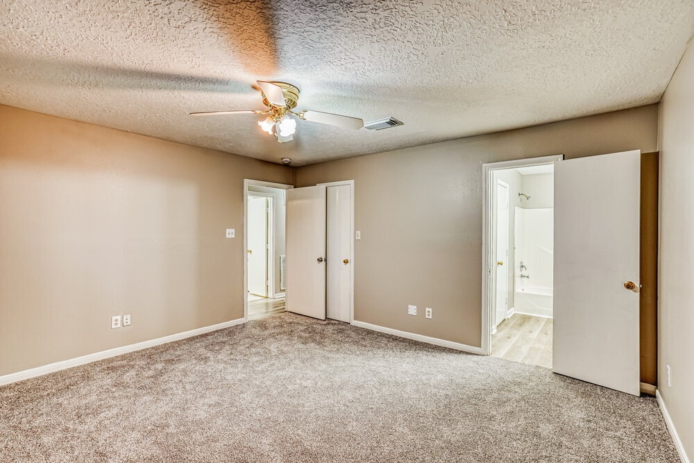 Building Photo - 7214 River Pines Dr