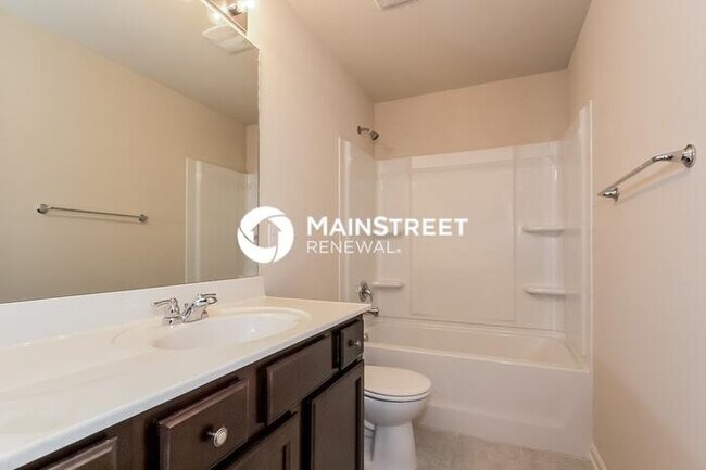 Building Photo - 4 Bedroom Pet-Friendly Home in Jonesboro, ...