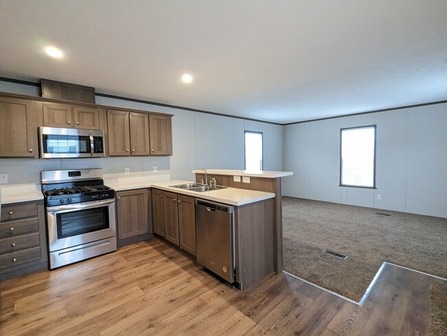 Building Photo - 2407 Catalpa St