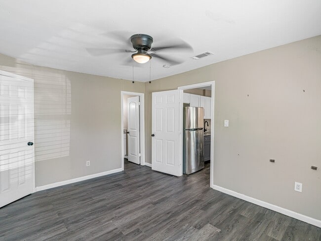 Building Photo - 4521 Stassen St