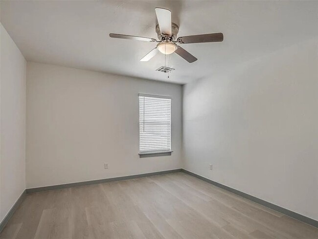 Building Photo - Turnkey 3-Bedroom Home in NW OKC – Perfect for Pets!
