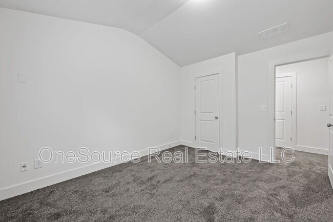 Building Photo - 5350 Brooklands Dr