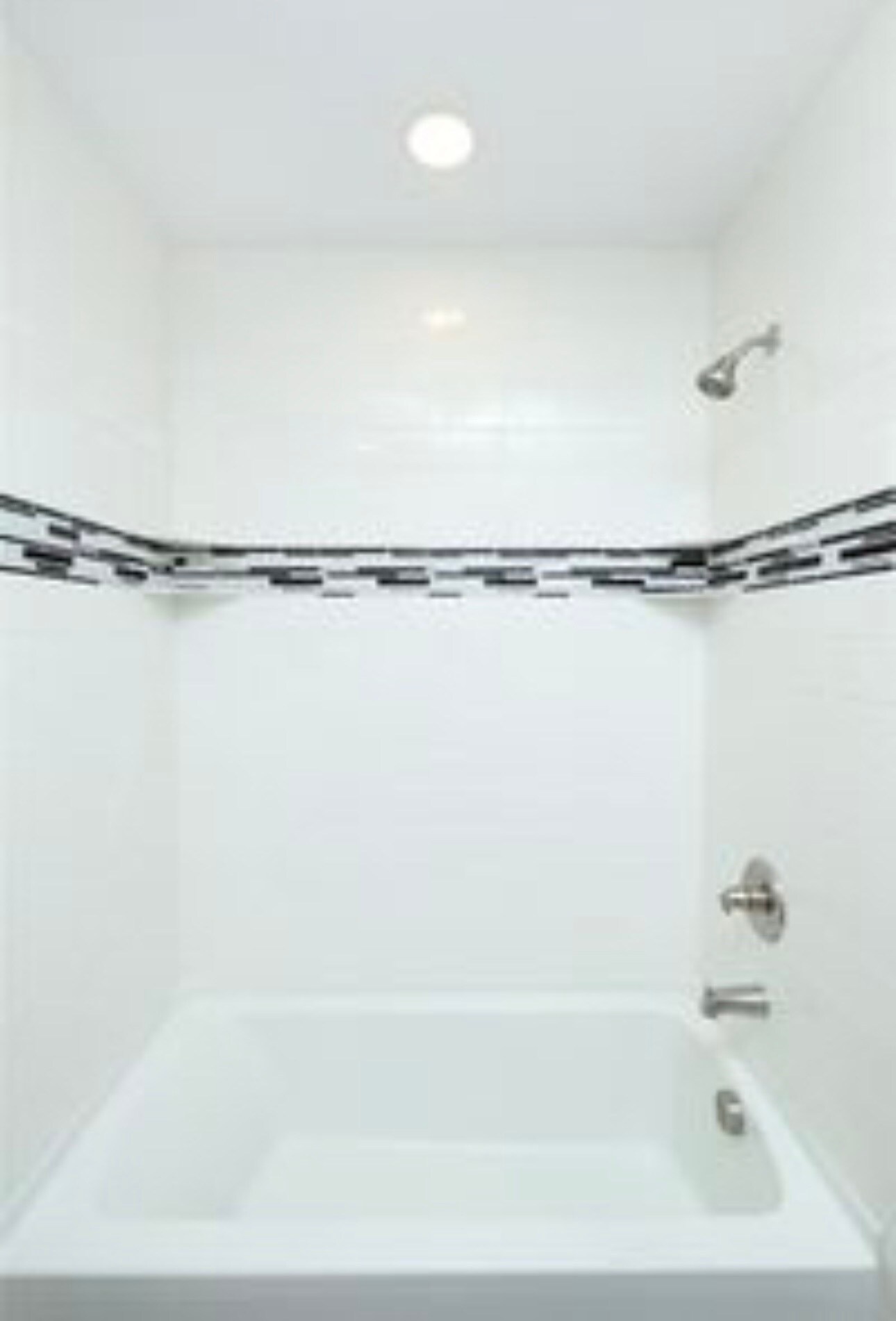 Building Photo - 212 Thornton Ave