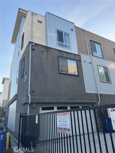 Building Photo - 9042 Garvey Ave