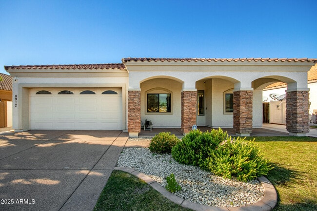 Building Photo - 8912 N 15th Ln