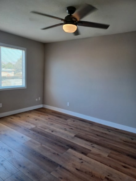 Building Photo - 20140 Roscoe Blvd