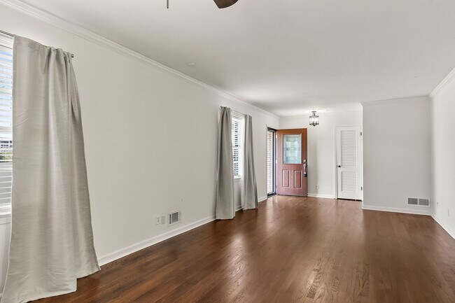 Building Photo - Idlewood Ranch Home Available Now - Massive Fenced Backyard