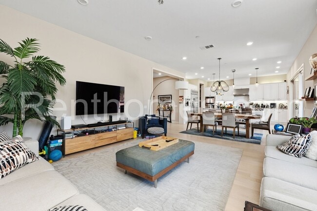 Building Photo - 6705 Elegante Wy