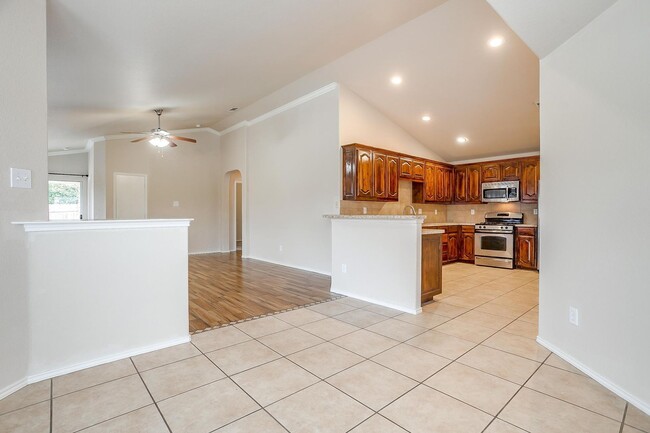 Building Photo - Amazing 3 Bed 2 Bath Rental in Alexandra Meadows- Eagle Mountain ISD- 76131