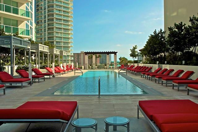 Building Photo - 150 Sunny Isles Blvd