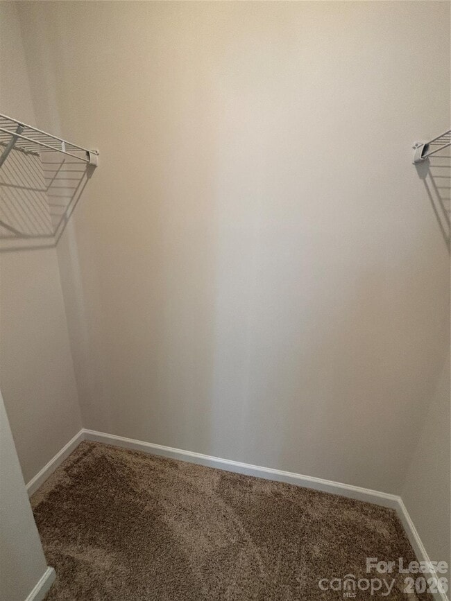 Building Photo - 5200 Somerset Hill Ln