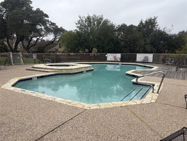 Building Photo - 11901 Swearingen Dr