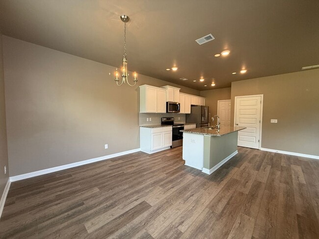 Building Photo - 4 Bed/2.5 Bath Home near Ft. Gordon