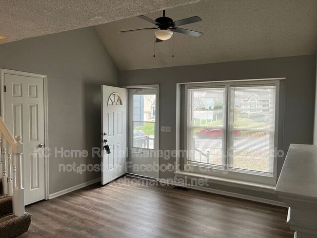 Building Photo - 1416 SE 7th Pl