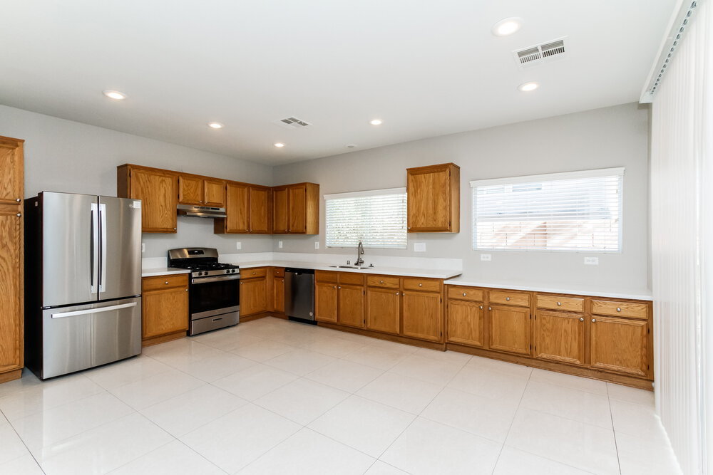 Building Photo - 84 Japonica Ave
