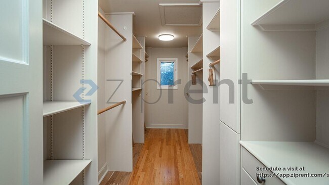 Building Photo - 16000 Greenwood Rd