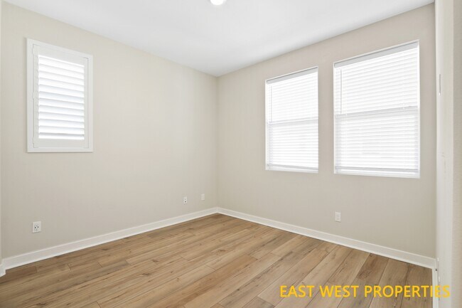 Building Photo - 25 Stetson St