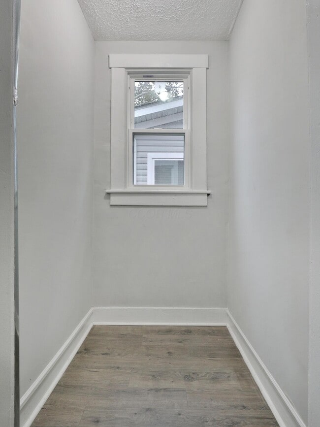 Building Photo - 628 E Whittier St