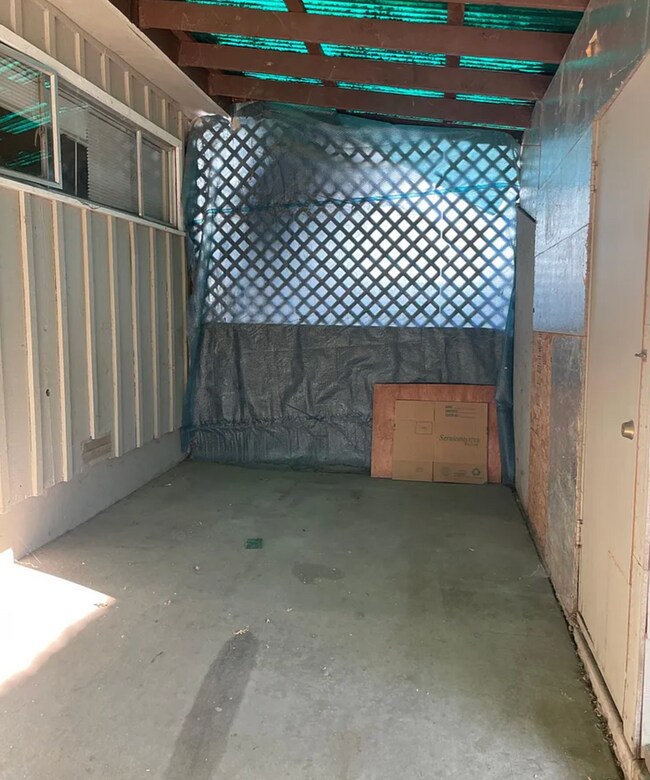 Building Photo - Charming 3 Bed / 1 Bath Home + In-Law Unit – Spacious & Flexible Living