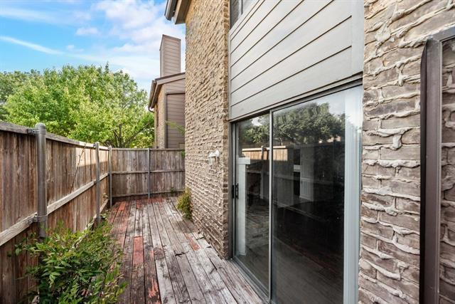 Building Photo - 333 Melrose Dr
