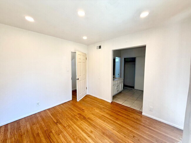 Building Photo - 1478 172nd Ave