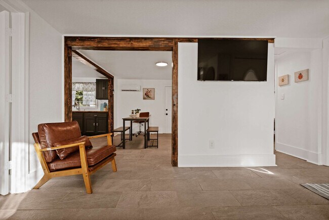 Building Photo - 2904 Berwick St