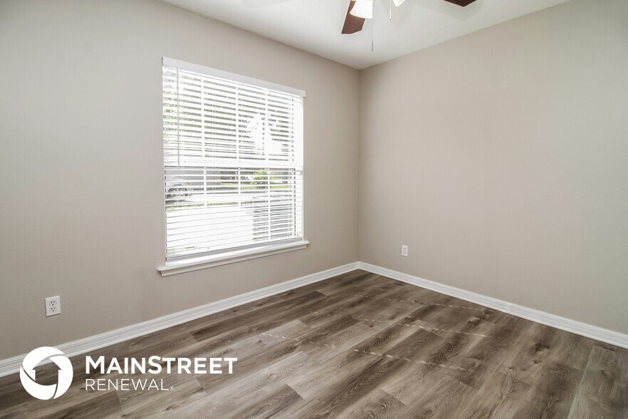 Building Photo - 1353 Clarcona Rd