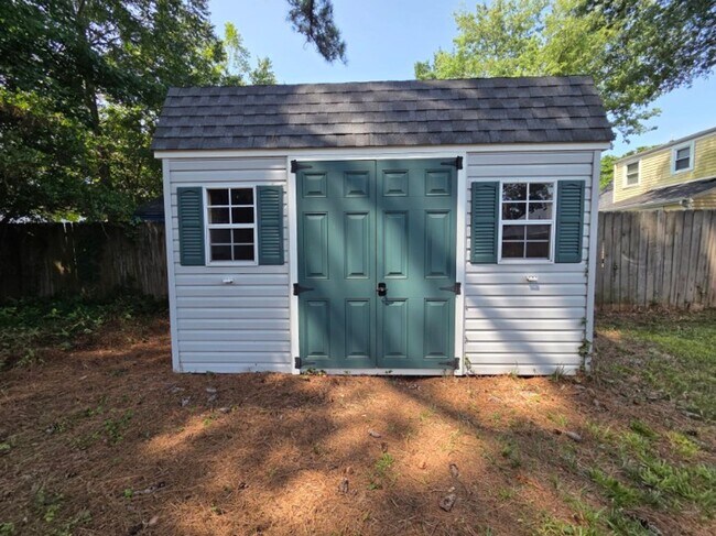 Building Photo - SUBURBAN ACRES