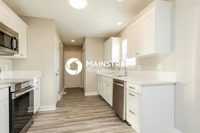 Building Photo - 3 Bedroom Pet-Friendly Home in MURFREESBOR...