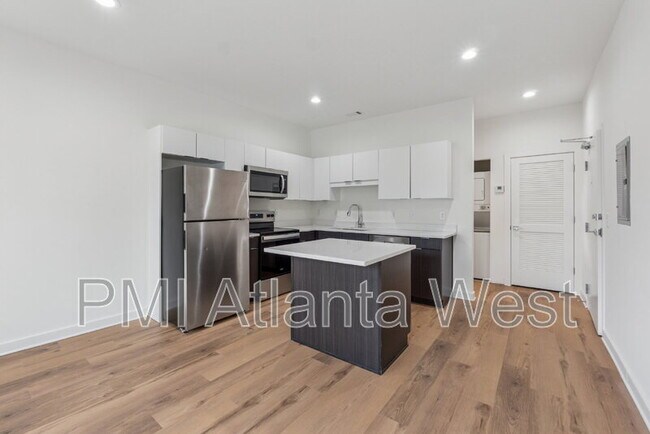 Building Photo - 750 Cascade Pl SW