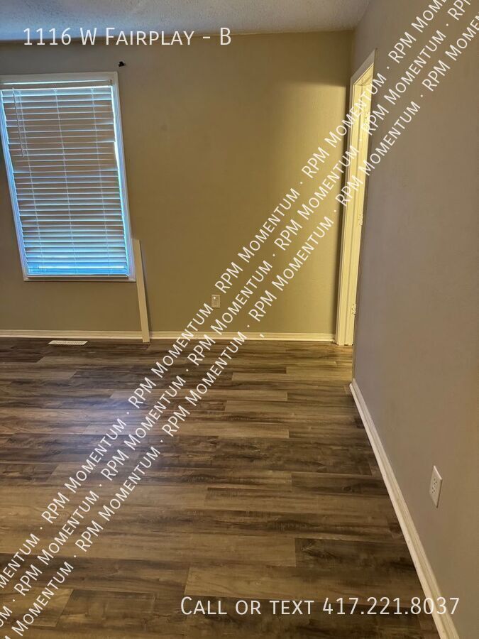 Building Photo - 1116 W Fair Play St