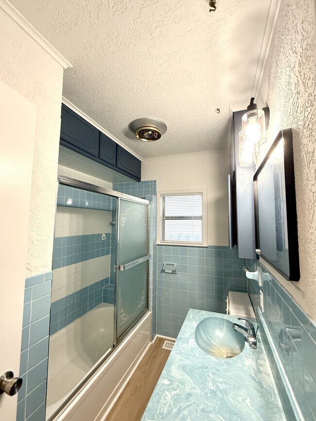 Building Photo - 901 Wolverton St