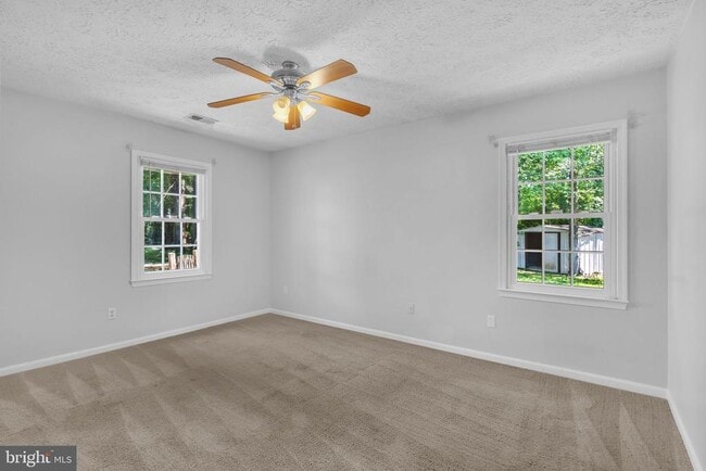 Building Photo - 2124 Duchy Ct