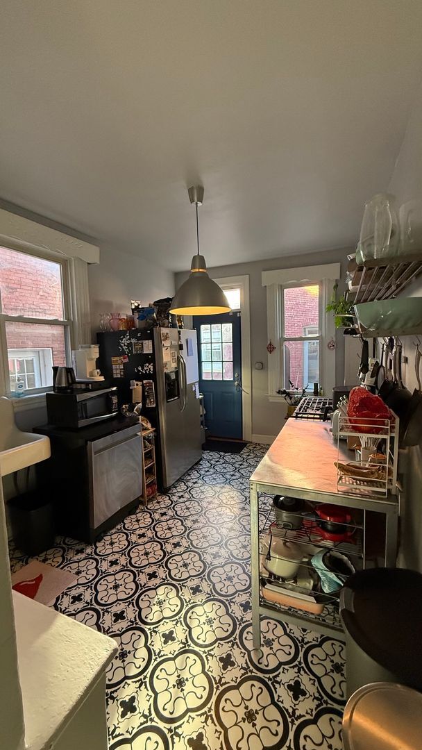 Building Photo - Beautiful 3 or 4 Bedroom 2 Bathroom in Lawrenceville- Updated Ammenities and Fantastic Location!!