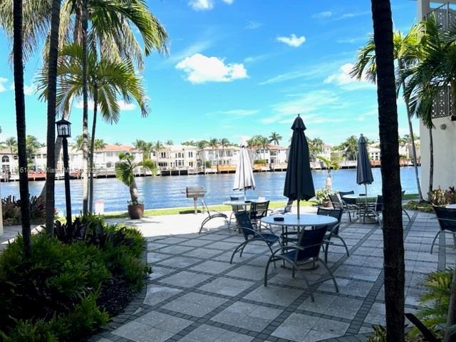 Building Photo - 2600 S Ocean Dr