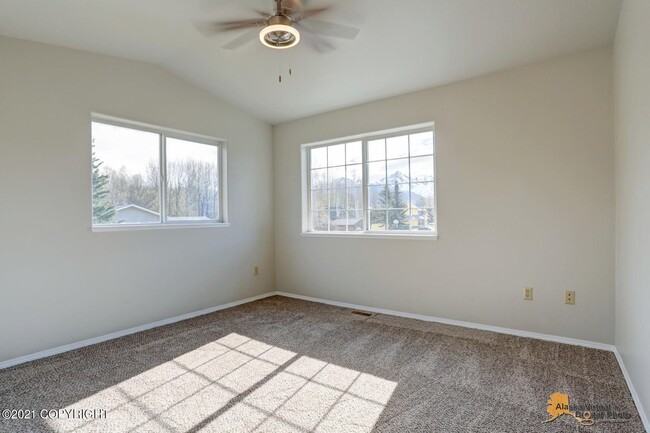 Building Photo - 1440 S Williwaw Dr