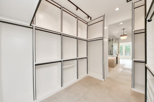 Building Photo - 23514 Bellina Dr