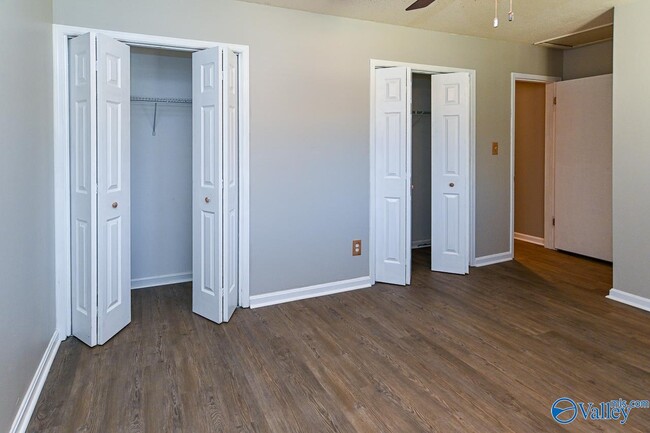 Building Photo - 344 Autumn Ln